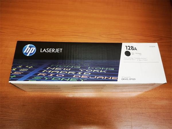 HP toner 128A/Black/2000 stran - poškozený obal